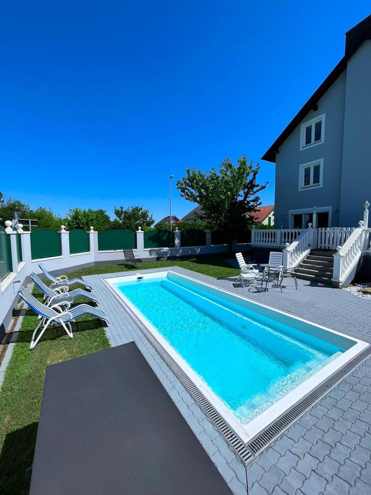 Luxurioeses Apartment Mit Pool 维也纳 外观 照片