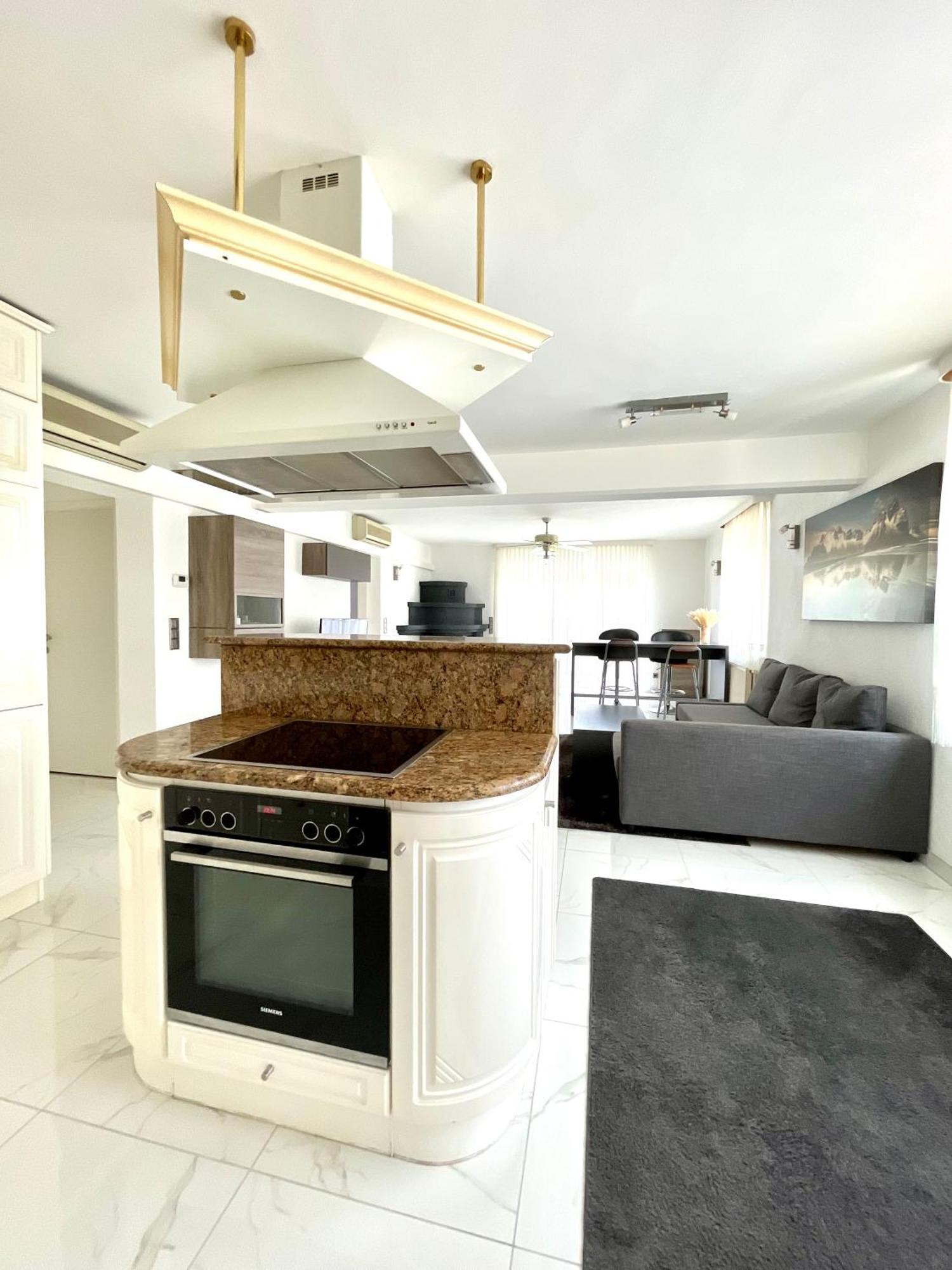 Luxurioeses Apartment Mit Pool 维也纳 外观 照片